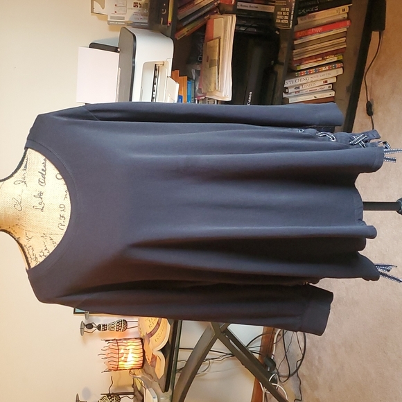 Torrid size 3 black sweatshirt with lace up sides - Picture 1 of 9